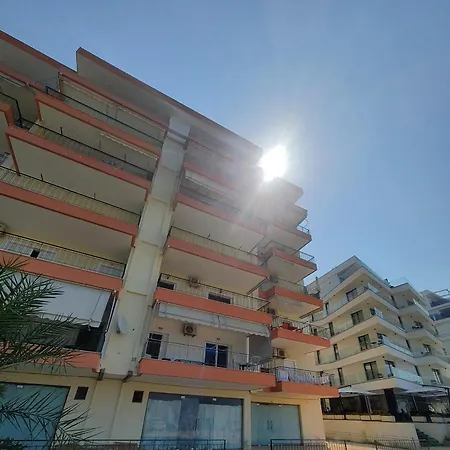 Appartamento Lovely 3-bedroom Rei *