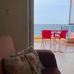 Appartamento Lovely 3-bedroom Rei *