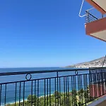 Appartamento Lovely 3-bedroom Rei