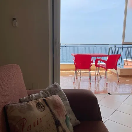 Apartament Lovely 3-bedroom Rei *
