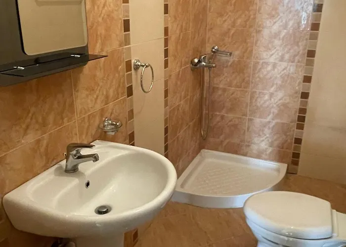 Lovely 3-bedroom Rei Apartment Sarandë