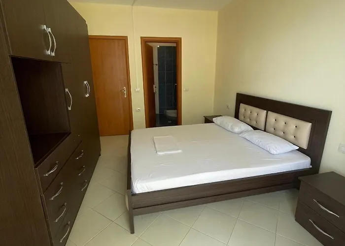 Lovely 3-bedroom Rei Apartment
